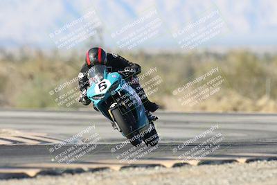 media/Dec-06-2025-CVMA (Sat) [[4a896cc04c]]/Race 9-500-400-350 Supersport/